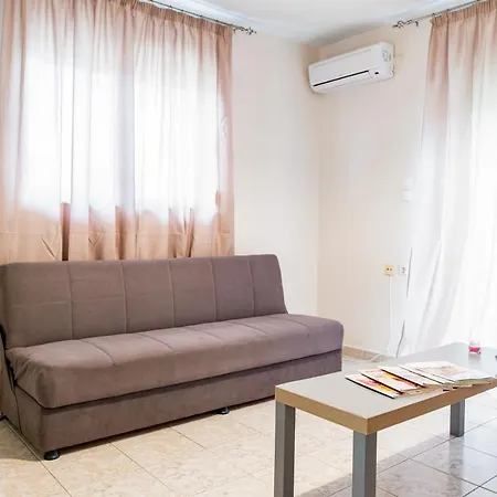 Nikitas 1bd Ground Floor Hébergement de vacances