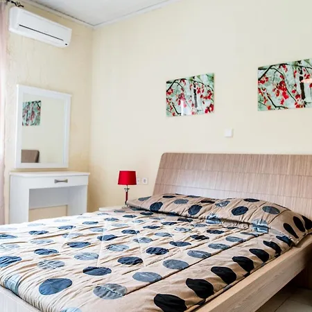 Hébergement de vacances Nikitas 1bd Ground Floor